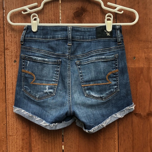 American eagle hi-rise shortie distress - Picture 2 of 3
